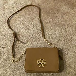 Caramel Tory Burch crossbody bag